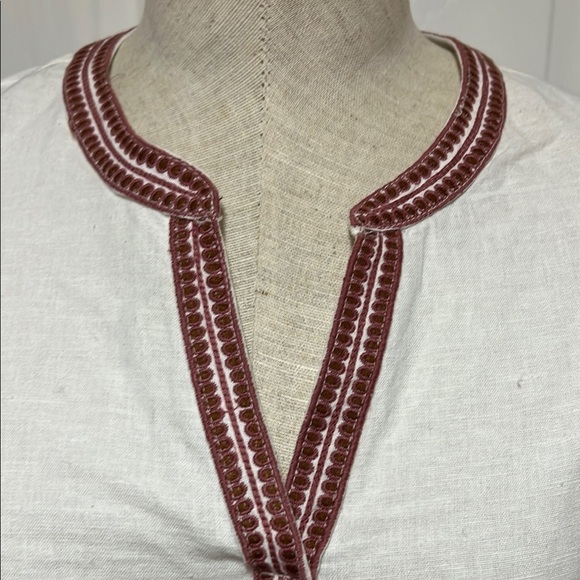 Embroidered White and Brown Women's Top - Picture 6 of 6